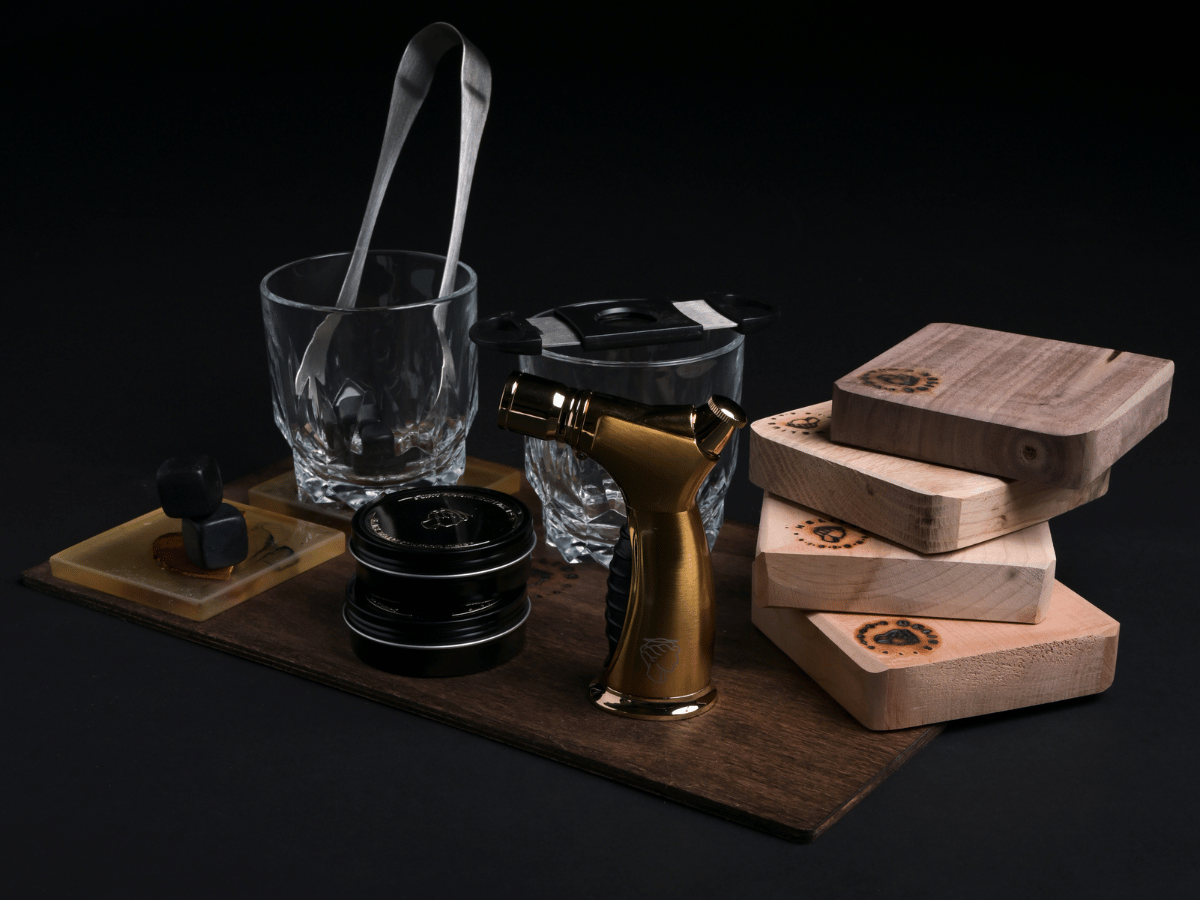 Luxury Cocktail Smoking Kits / Luxury Barware / Hospitality Gifts